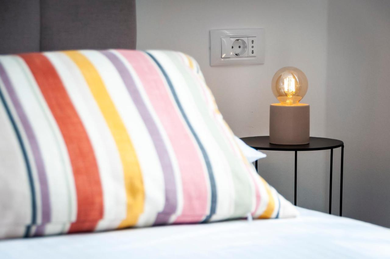 Jazz Rooms And Apartments ロヴィニ エクステリア 写真